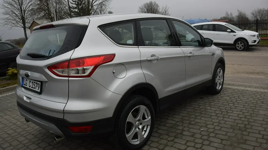 FORD Kuga -