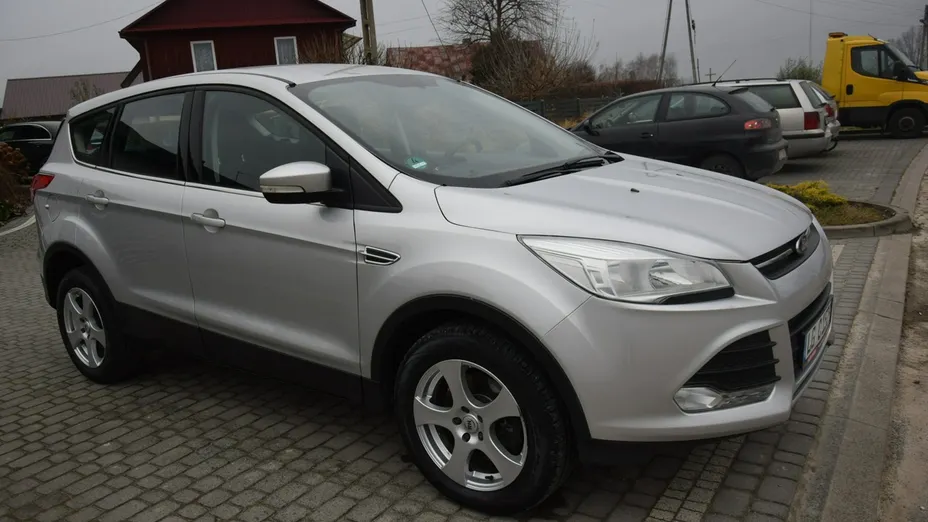 FORD Kuga -