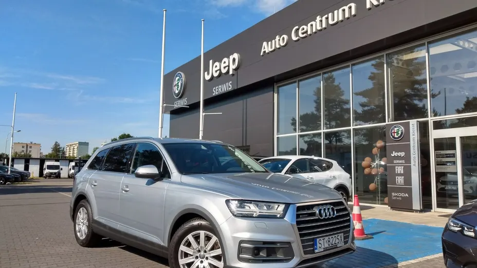 AUDI Q7 -
