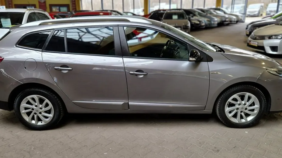 RENAULT Megane -