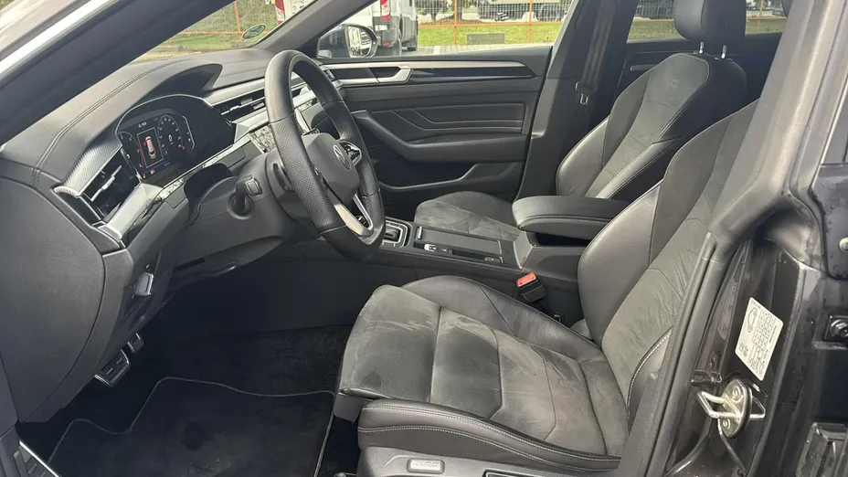 VOLKSWAGEN Arteon -