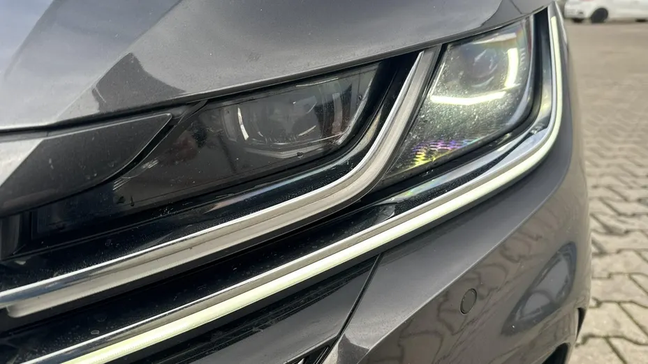 VOLKSWAGEN Arteon -