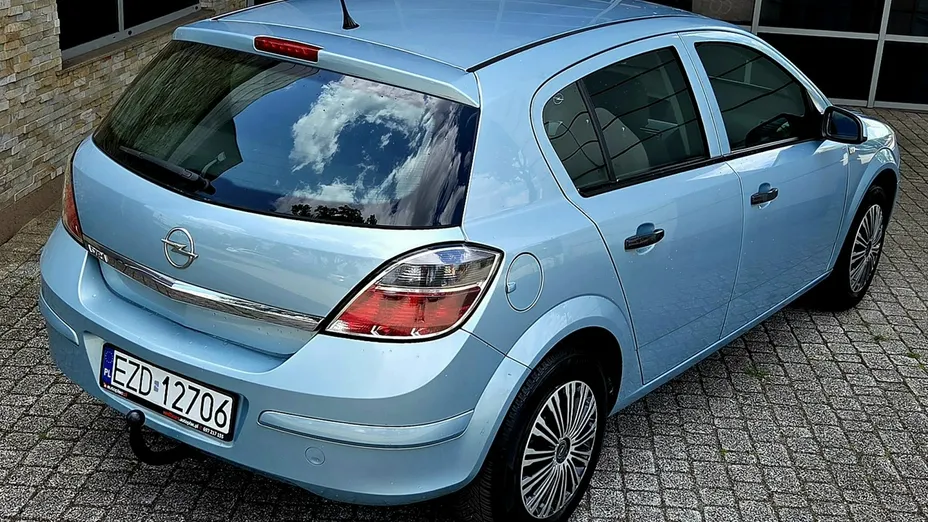 OPEL Astra -