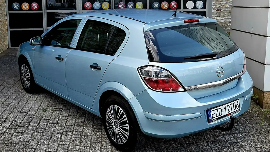 OPEL Astra -