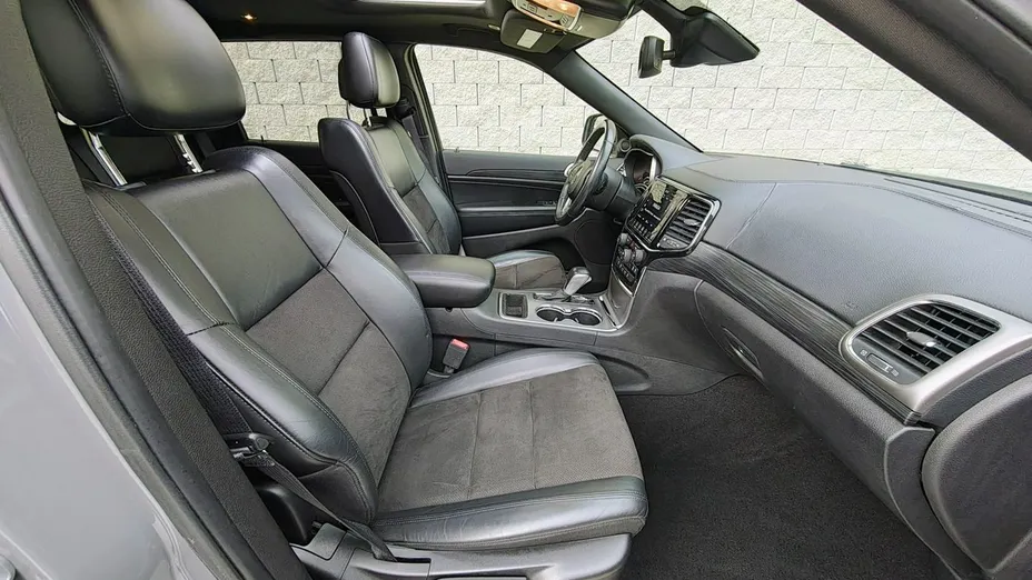 JEEP Grand Cherokee -