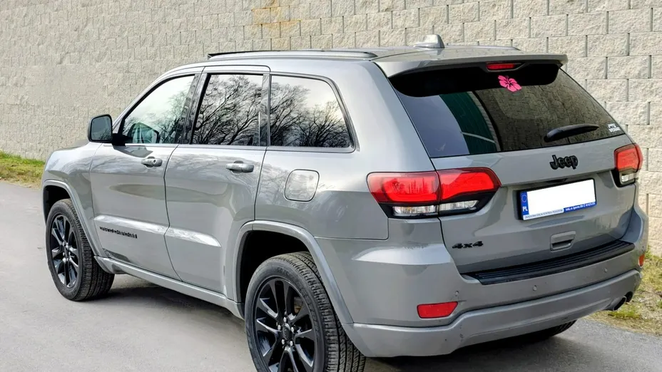 JEEP Grand Cherokee -