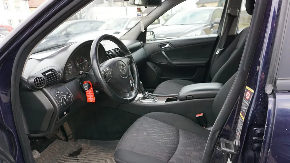 MERCEDES-BENZ C Klasa -