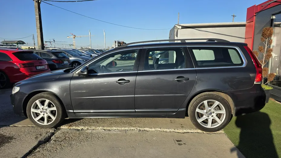 VOLVO V70 -
