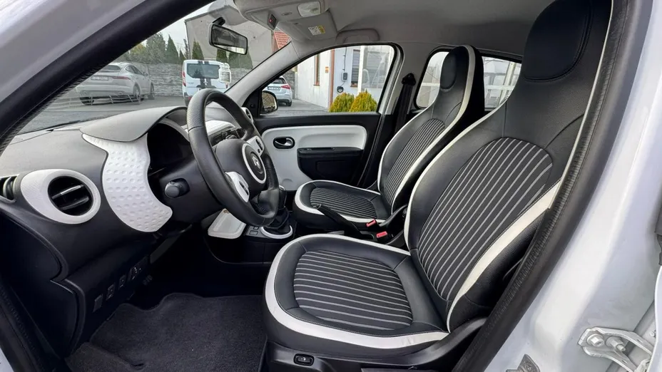 RENAULT Twingo -