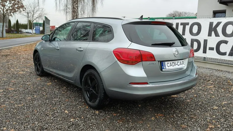 OPEL Astra -