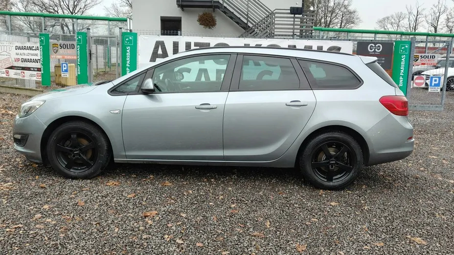 OPEL Astra -
