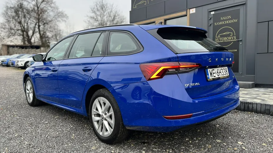 SKODA Octavia -