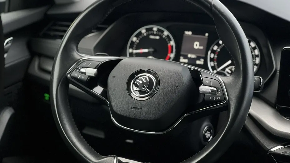 SKODA Octavia -