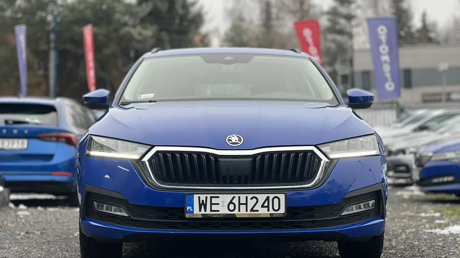 SKODA Octavia -