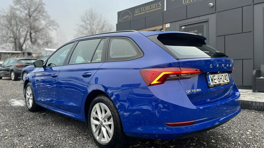 SKODA Octavia -