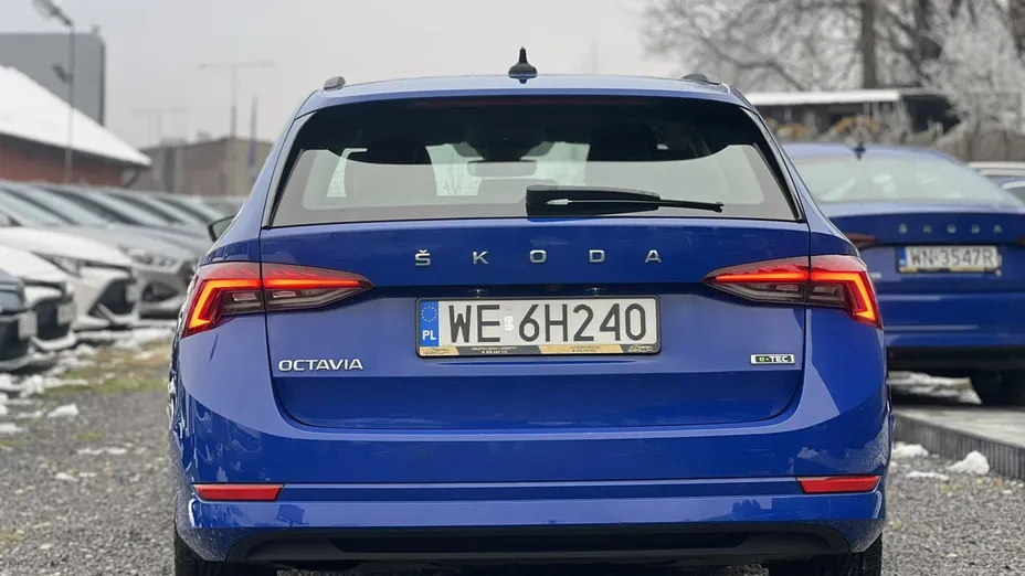 SKODA Octavia -