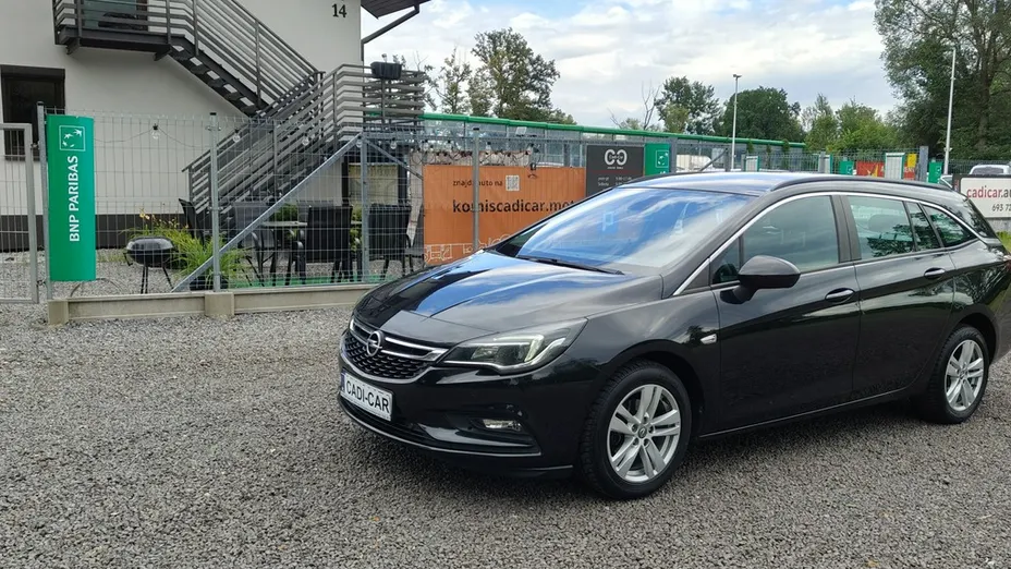 OPEL Astra -