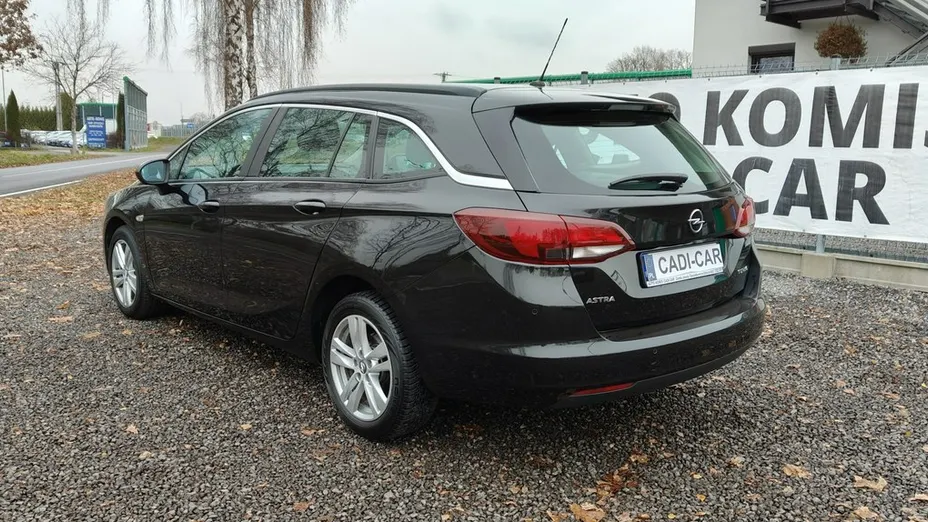OPEL Astra -