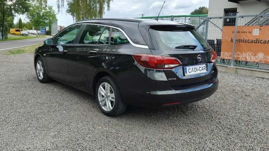 OPEL Astra -