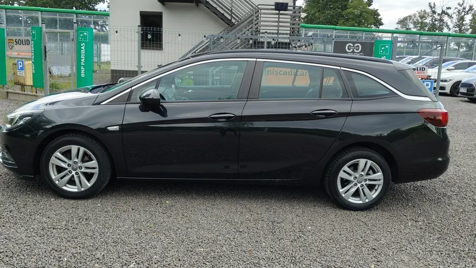 OPEL Astra -