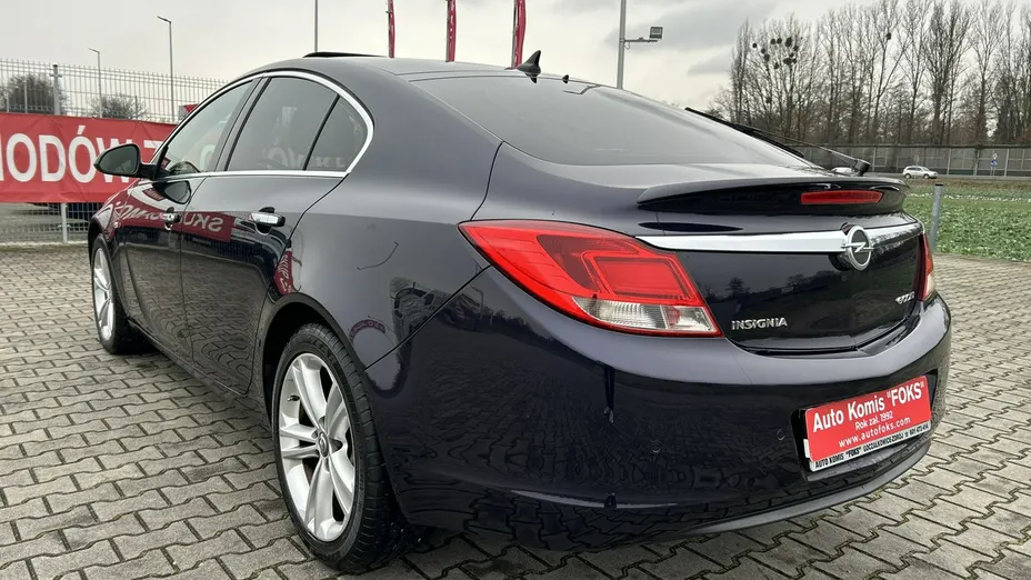 OPEL Insignia -
