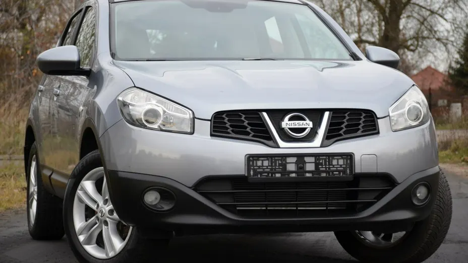 NISSAN Qashqai -