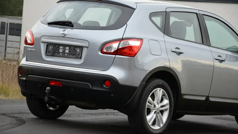 NISSAN Qashqai -