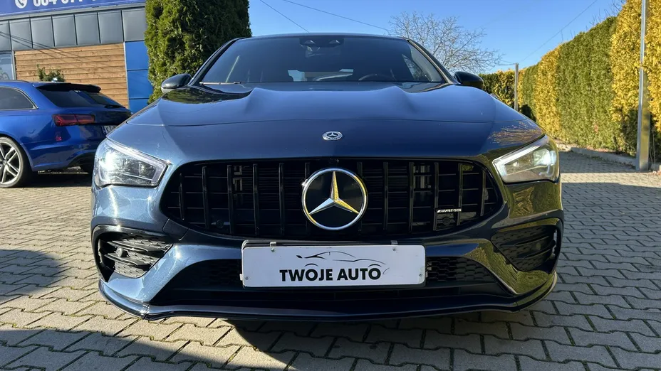 MERCEDES-BENZ CLA -