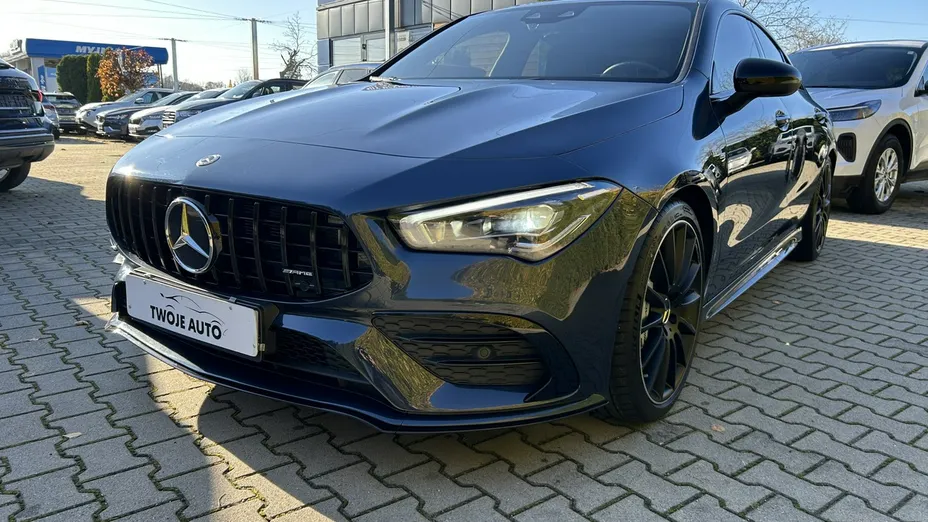MERCEDES-BENZ CLA -