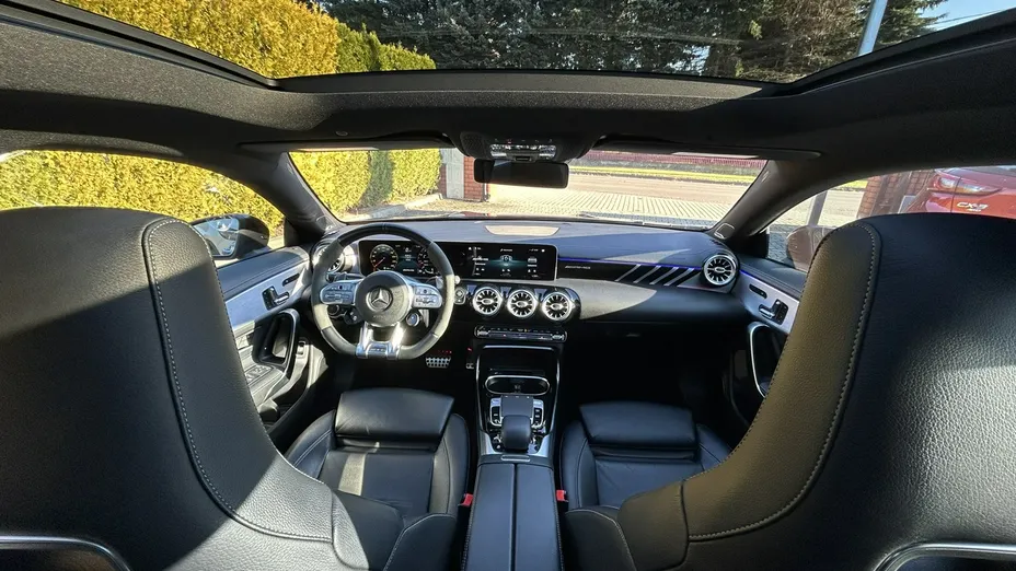 MERCEDES-BENZ CLA -
