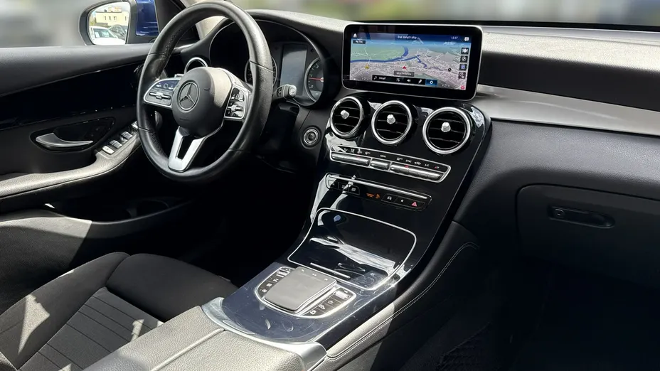 MERCEDES-BENZ GLC -