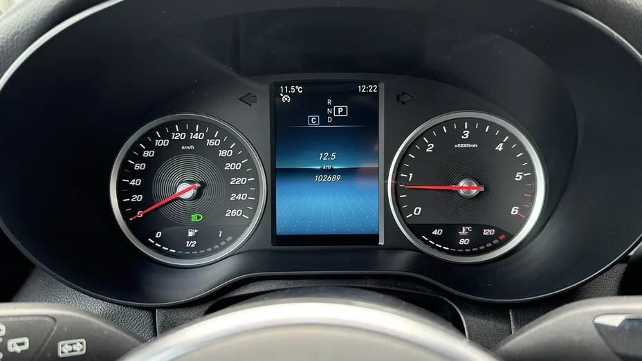MERCEDES-BENZ GLC -
