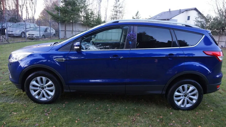 FORD Kuga -