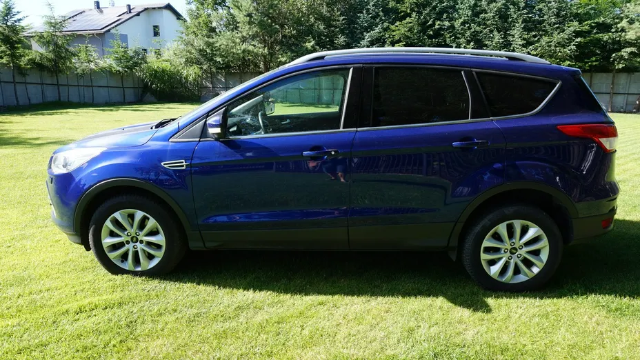 FORD Kuga -