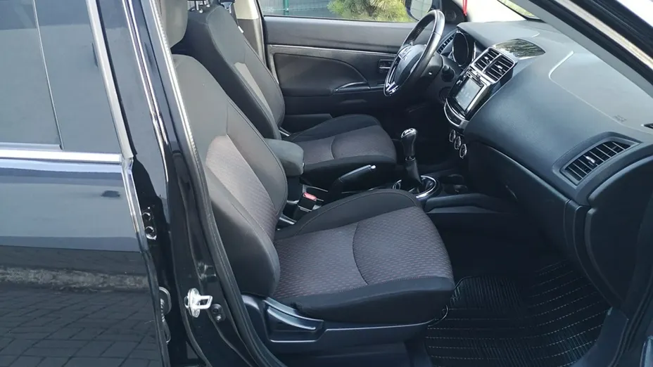 MITSUBISHI ASX -