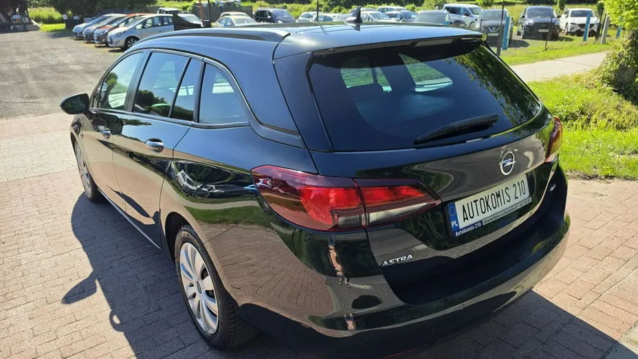 OPEL Astra -