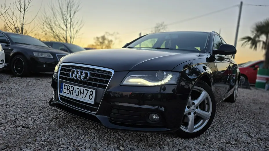 AUDI A4 -