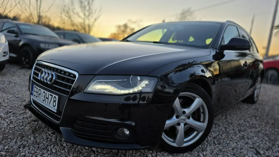 AUDI A4 -