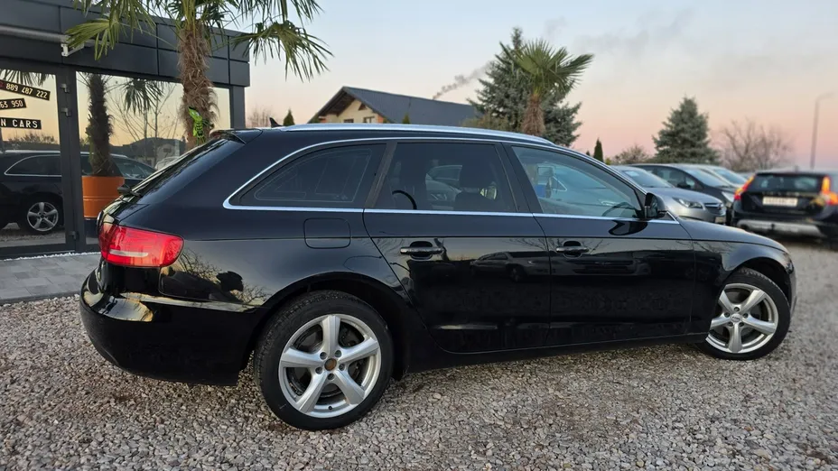 AUDI A4 -