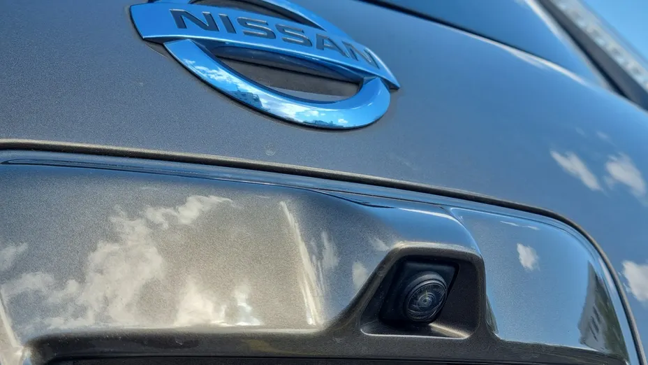 NISSAN Leaf -
