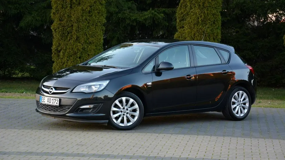 OPEL Astra -