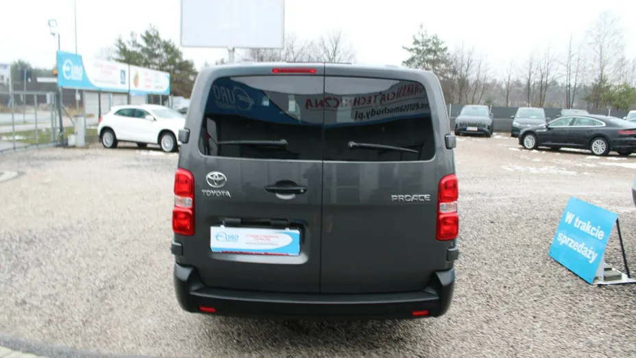 TOYOTA Proace -