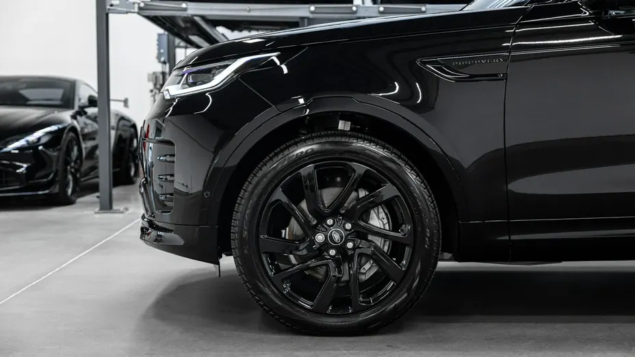 LAND ROVER Discovery -