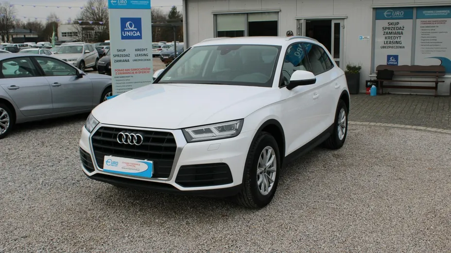 AUDI Q5 -