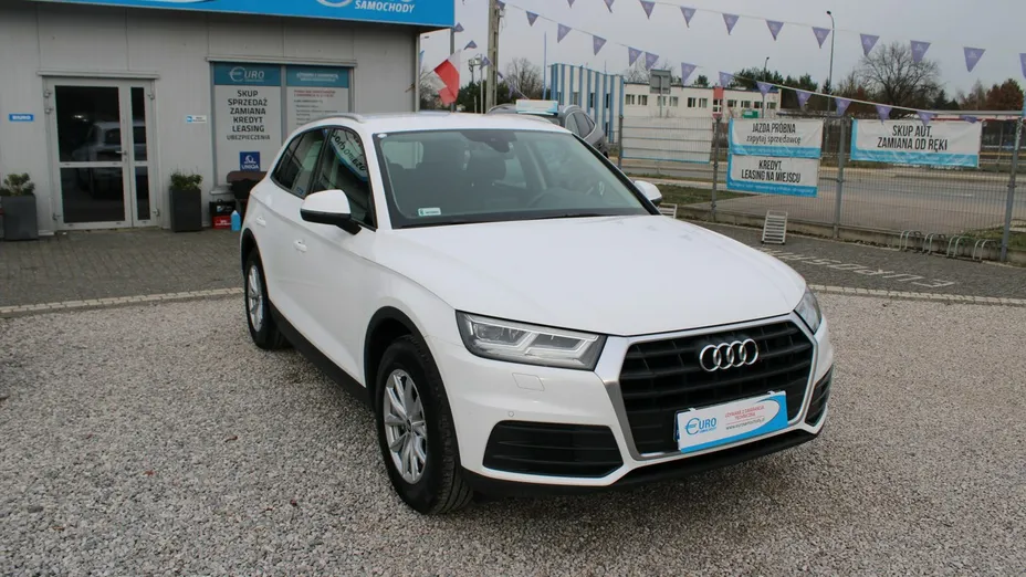 AUDI Q5 -