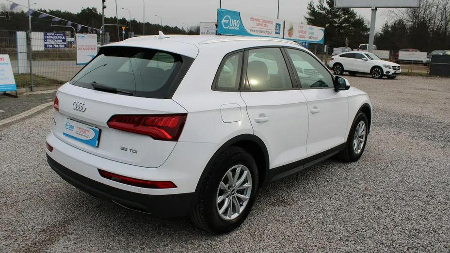 AUDI Q5 -