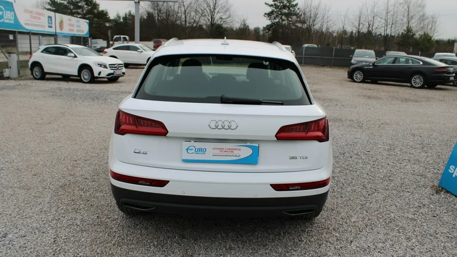 AUDI Q5 -