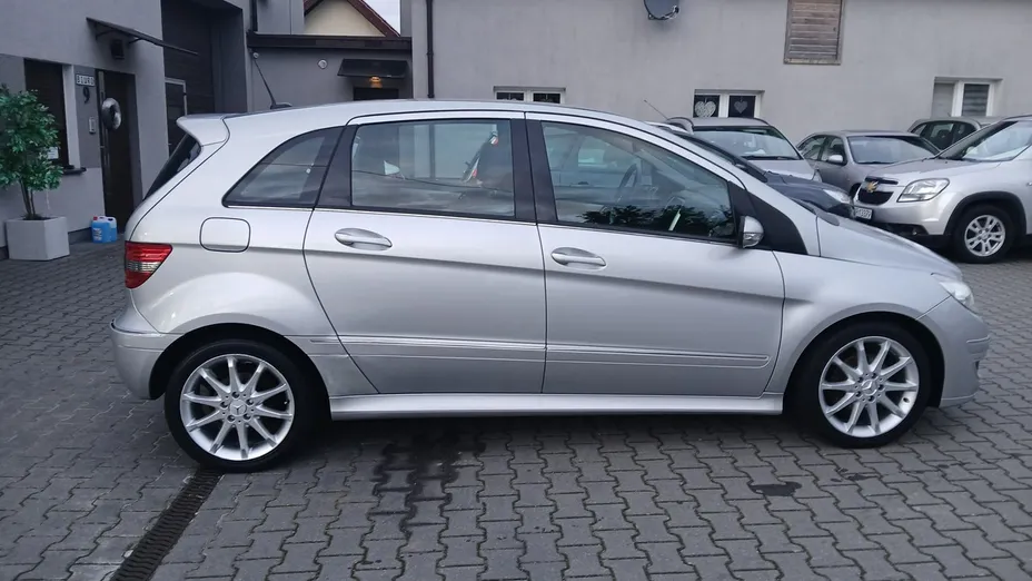 MERCEDES-BENZ B Klasa -