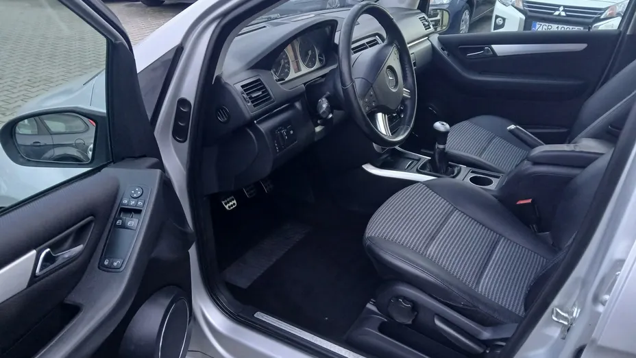 MERCEDES-BENZ B Klasa -