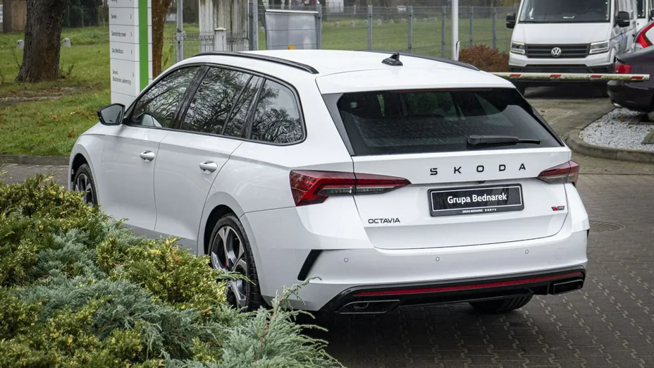 SKODA Octavia -